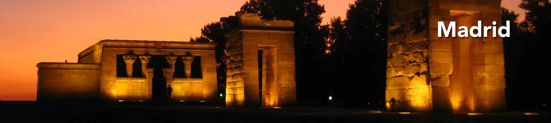 Viaja a Madrid en autobús, Templo de Debod al atardecer